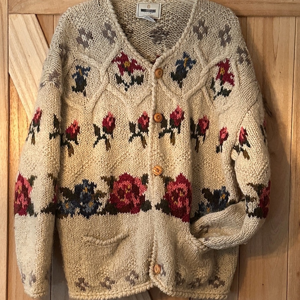 Vintage Express Floral Wool Women's Cardigan